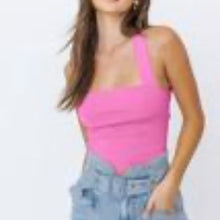 Load image into Gallery viewer, HOT PINK SUMMER CROP TOP
